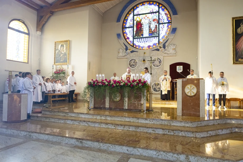 Wnętrze Kościoła św. Jana w Sierakowicach