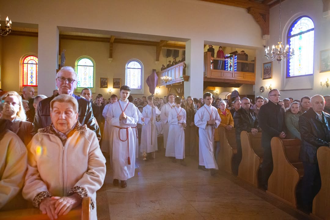 Parafia św. Jana Chrzciciela w Sierakowicach